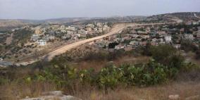 17 إخطار هدم في قريتي سنيريا وبيت أمين