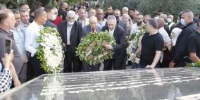 السفير دبور يشارك بوضع أكاليل من الورد على النصب التذكاري لشهداء الثورة في بيروت