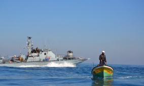 بحرية الاحتلال تستهدف الصيادين في بحر شمال غزة